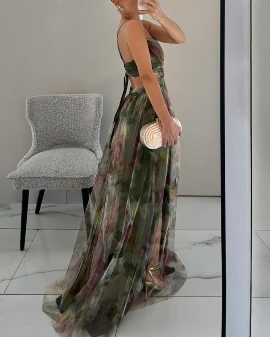 Lucina | Vestido largo floral con escote cruzado