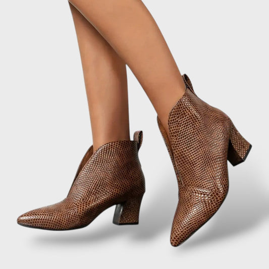 Vivianne | Botines texturizados con tacón medio