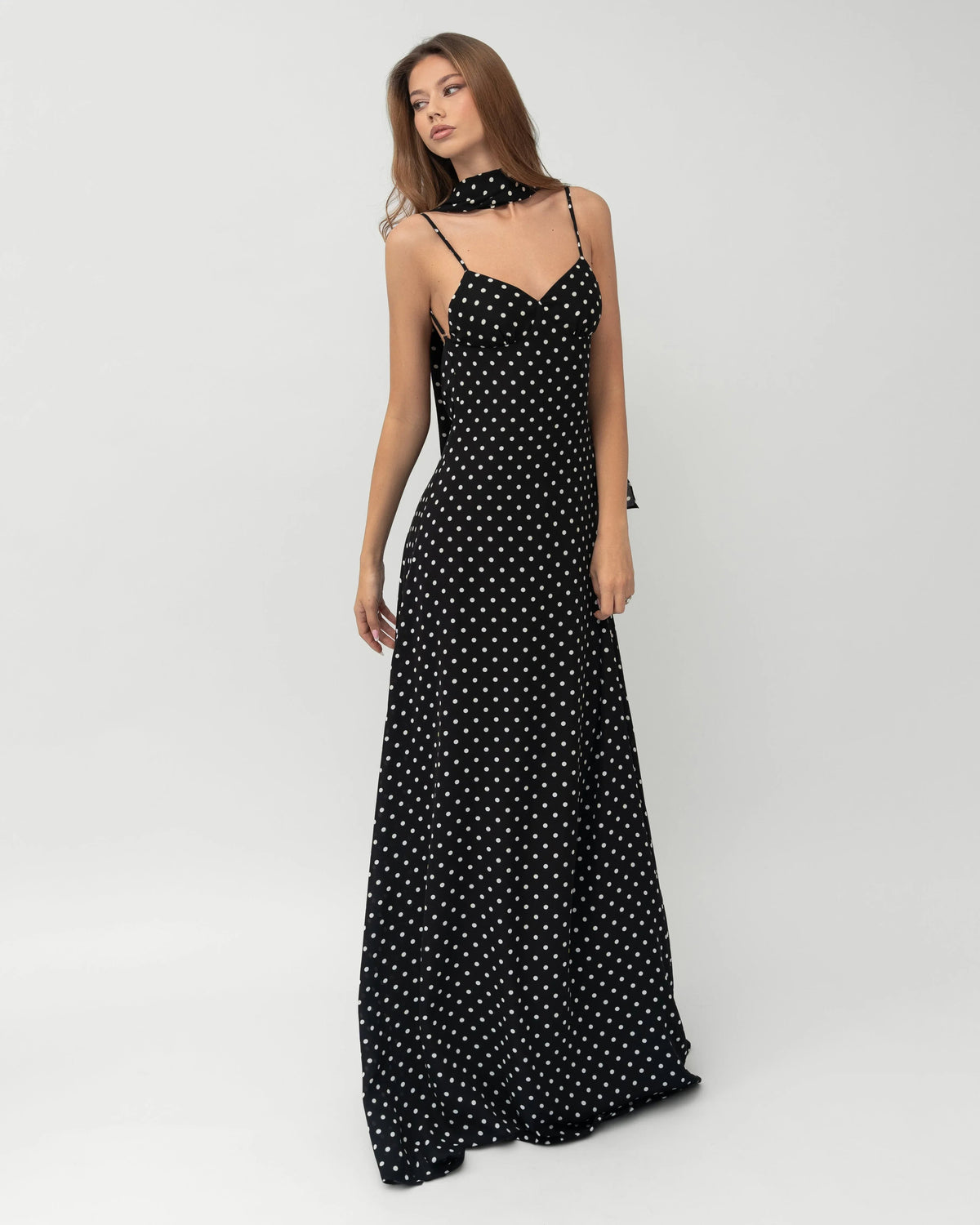 Blanca | Vestido maxi de lunares