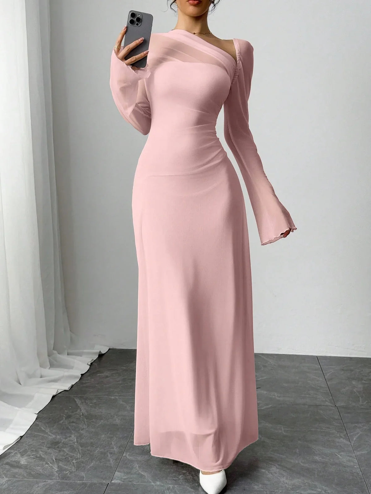 Adela | Vestido largo de tul con hombro asimétrico