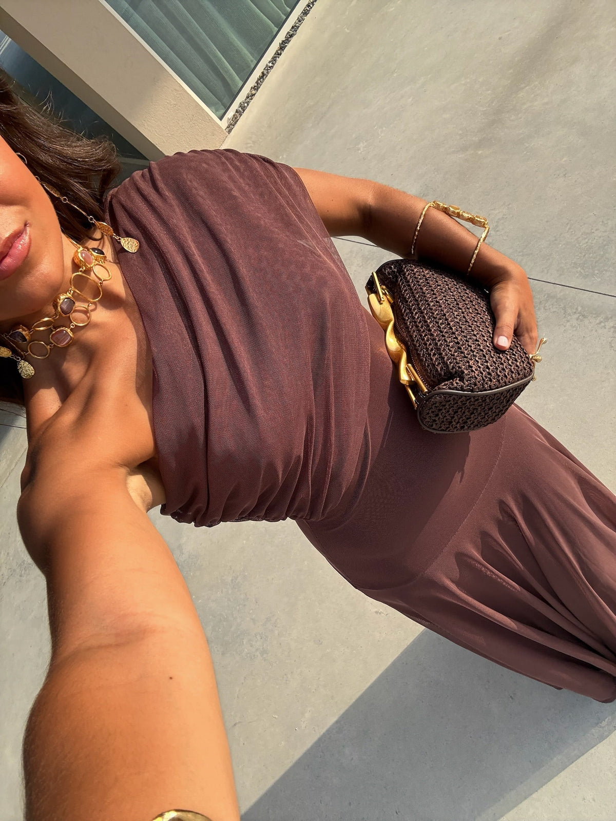 Brenda | Vestido midi de línea limpia
