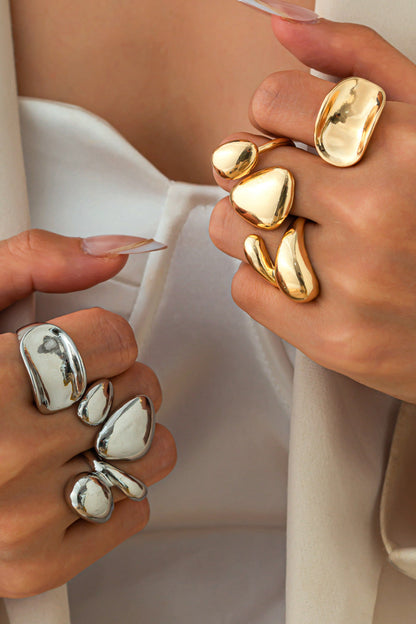 Loreta | Anillos metálicos irregulares