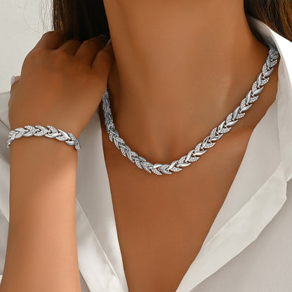 Cayetana | Collar y pulsera de cola de pez hechos a mano