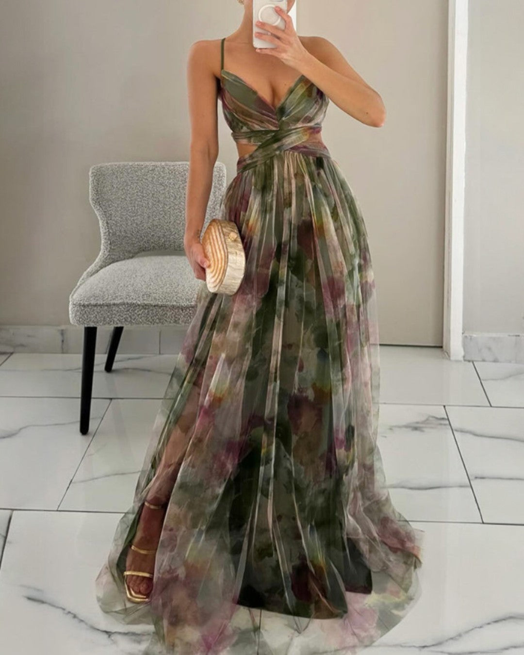 Lucina | Vestido largo floral con escote cruzado