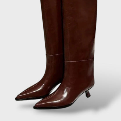 Cristina | Botas altas de piel con tacón bajo