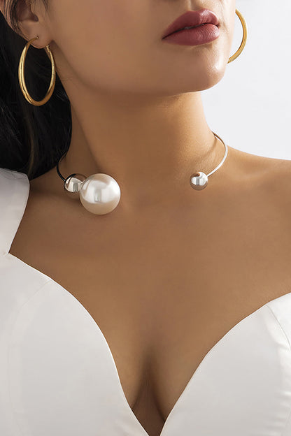 Chiara | Collares de perlas metálicas