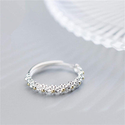 Elsa | Anillo ajustable de plata y esmaltes pintados a mano con margaritas