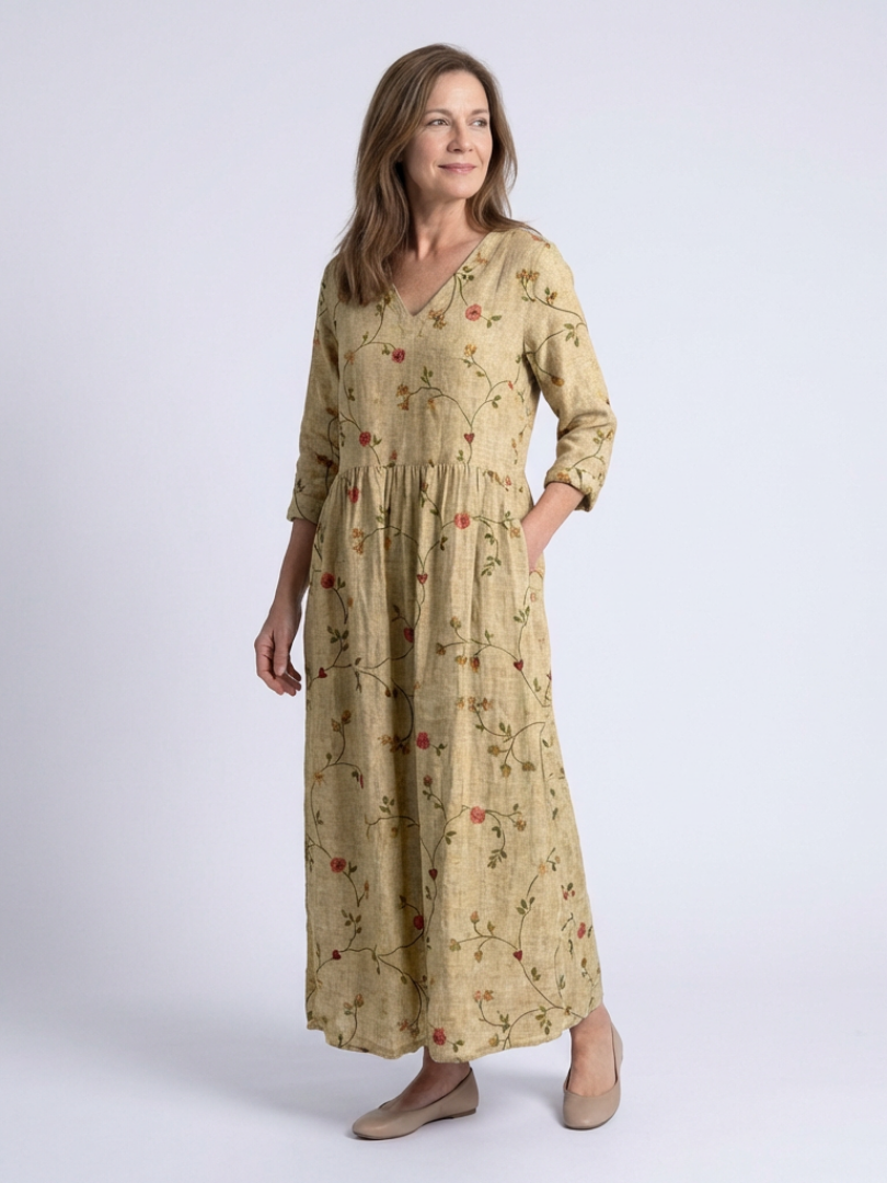 Marina | Vestido largo con estampado floral, cuello en v y mangas tres cuartos