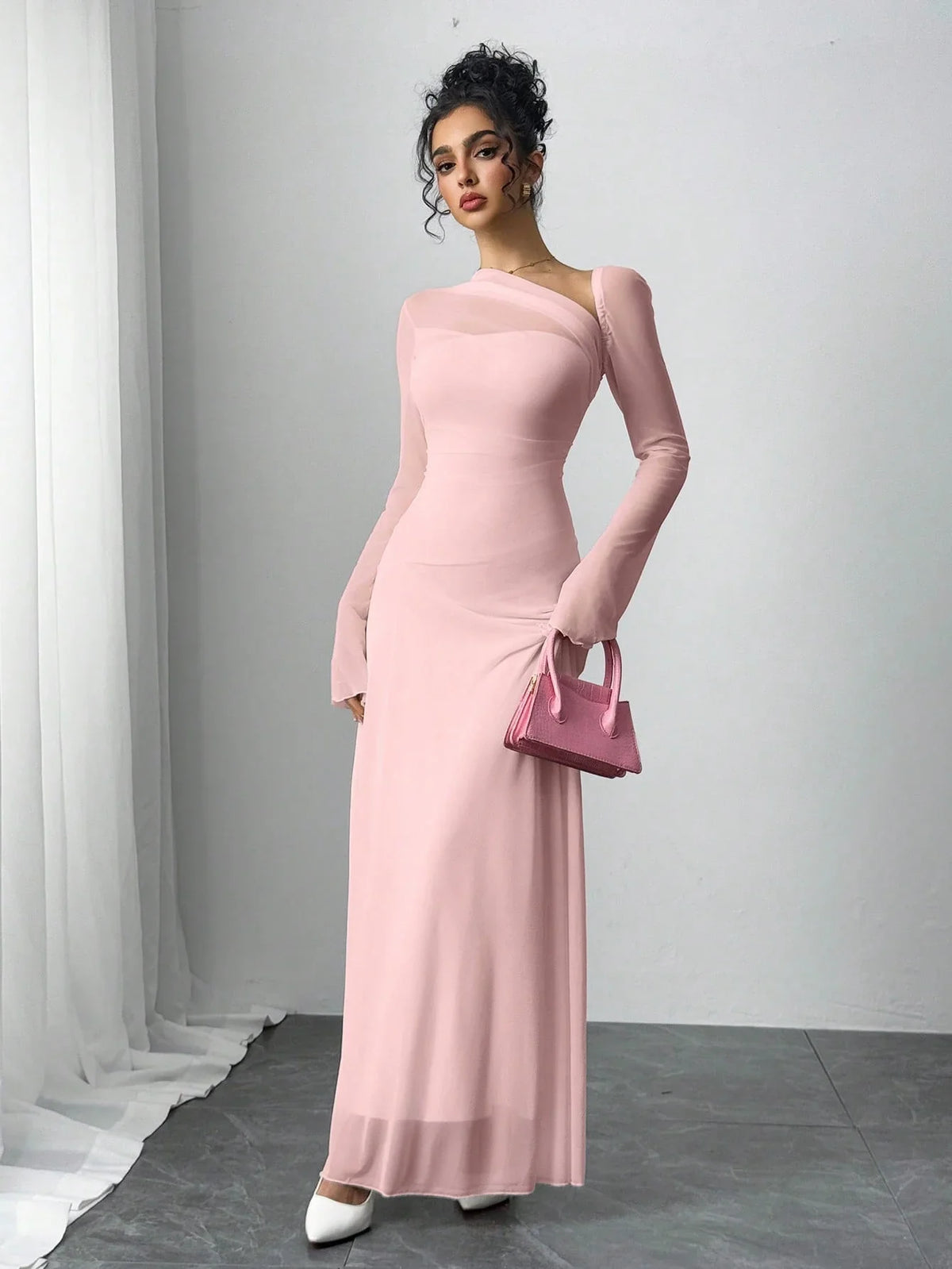 Adela | Vestido largo de tul con hombro asimétrico