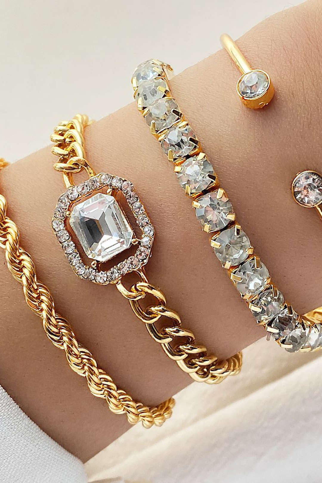 Lola | Conjunto de pulseras con tachuelas