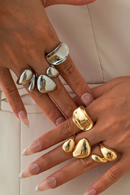 Loreta | Anillos metálicos irregulares