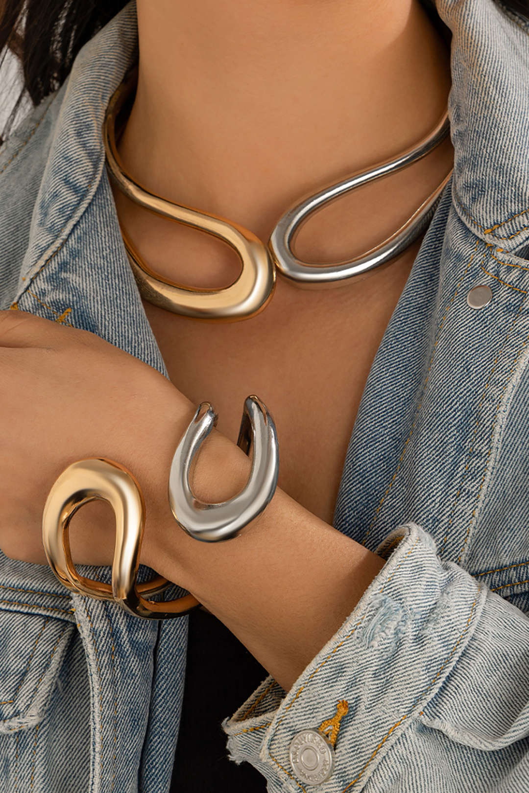 Stella | Pulsera asimétrica recortada