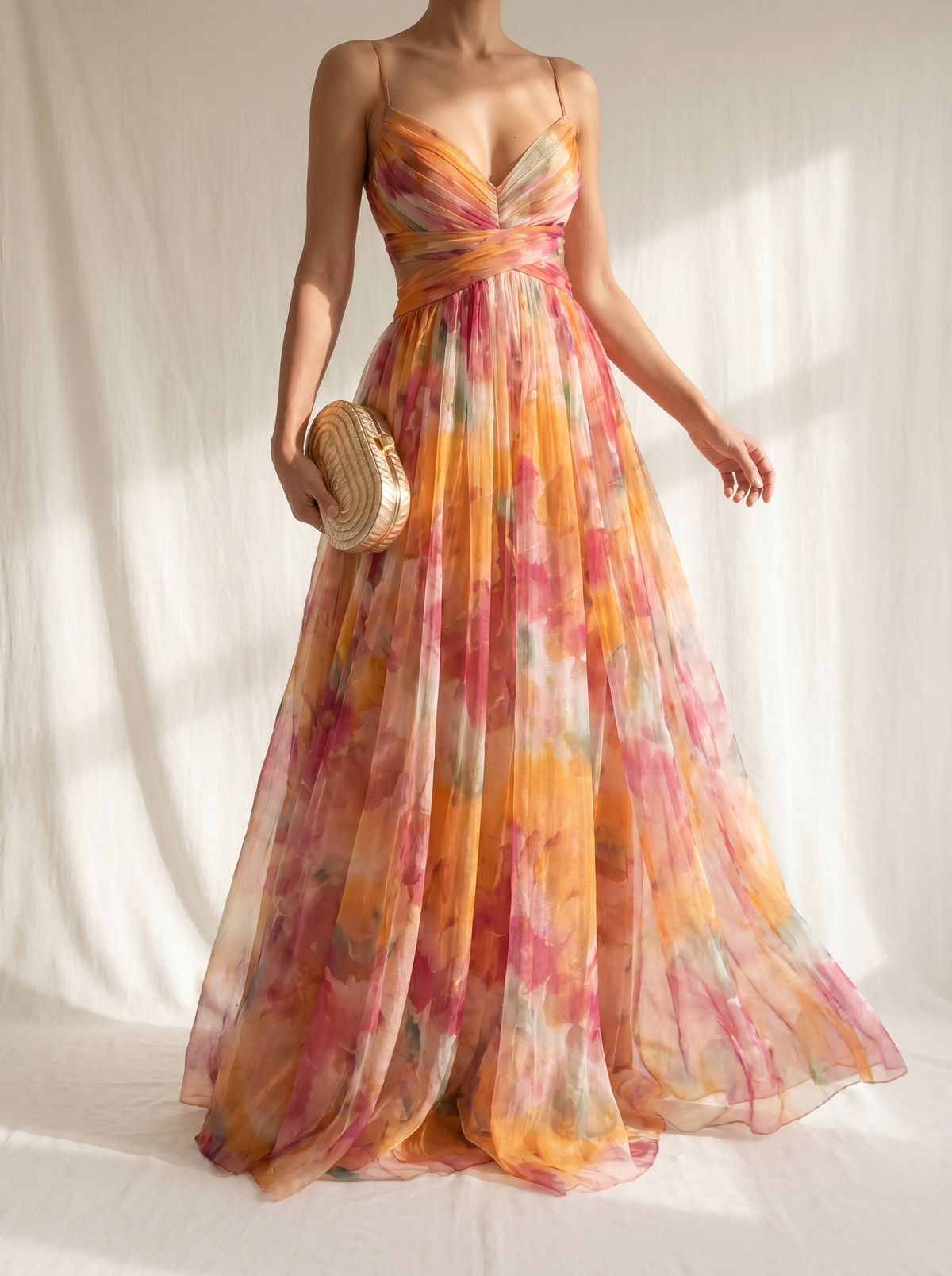 Lucina | Vestido largo floral con escote cruzado