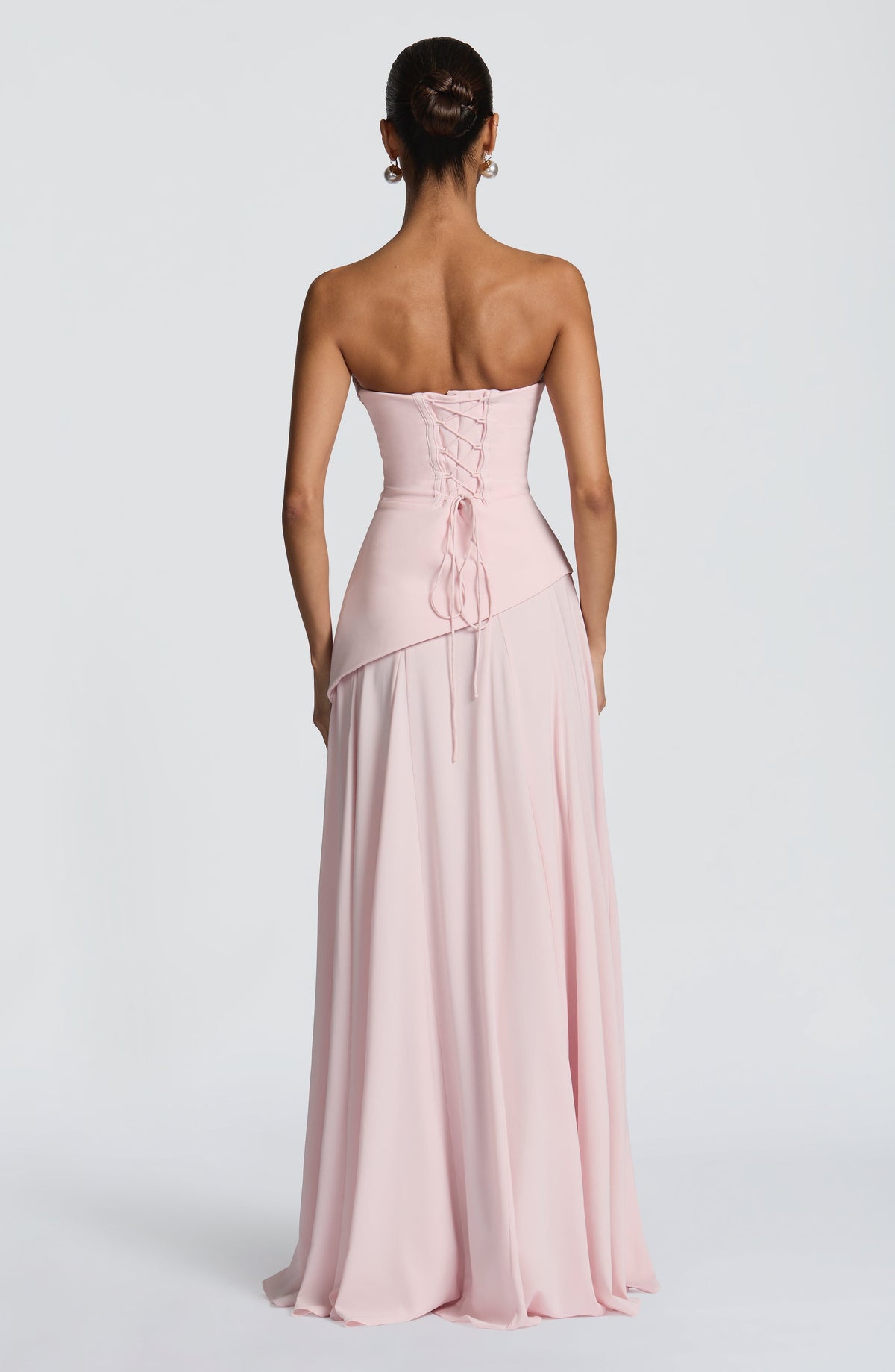 Patricia | Vestido largo de gasa con escote drapeado en rosa