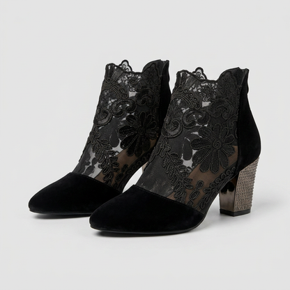Emma | Tacones blancos con encaje floral