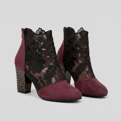 Emma | Tacones blancos con encaje floral