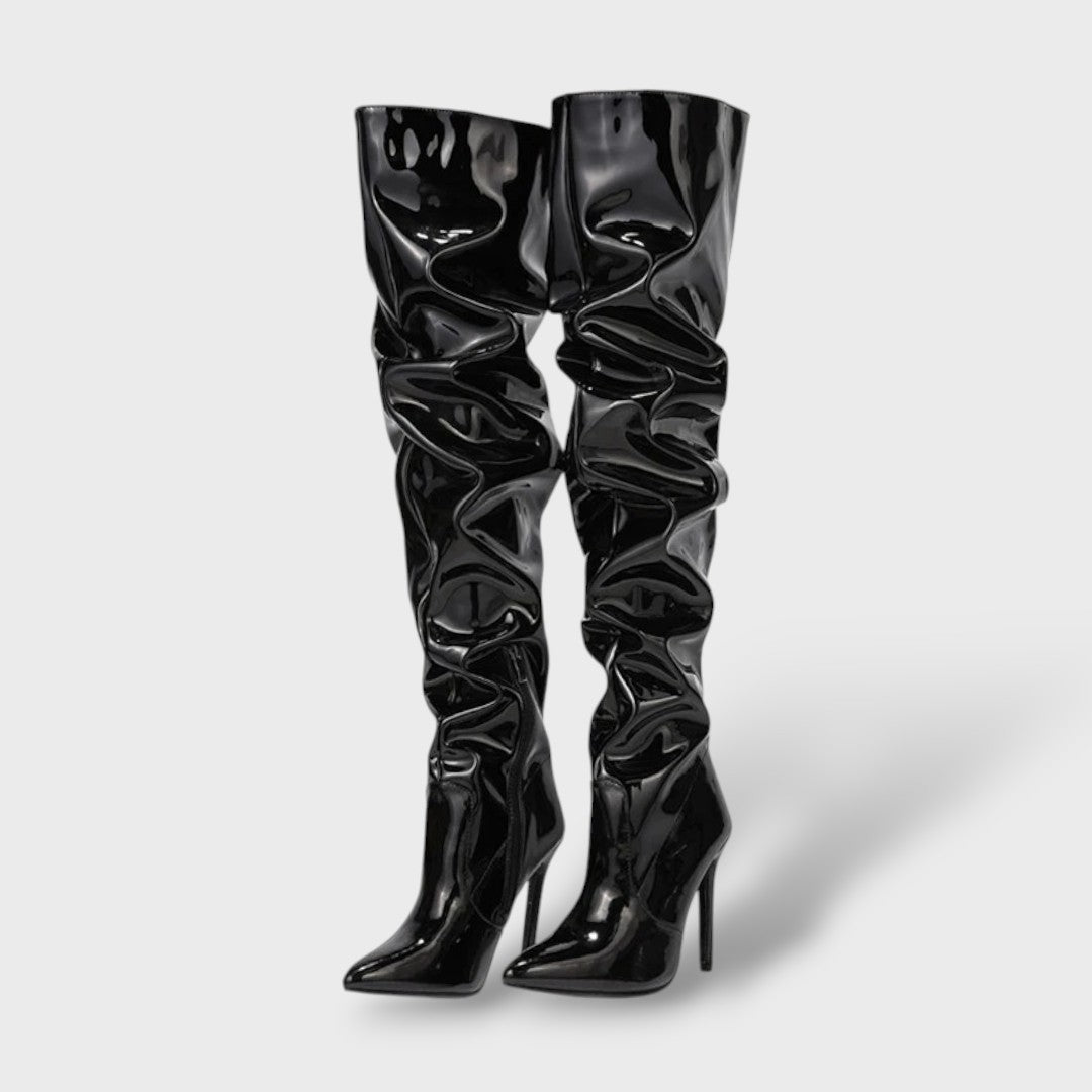 Selena | Botas altas de charol con tacón de aguja