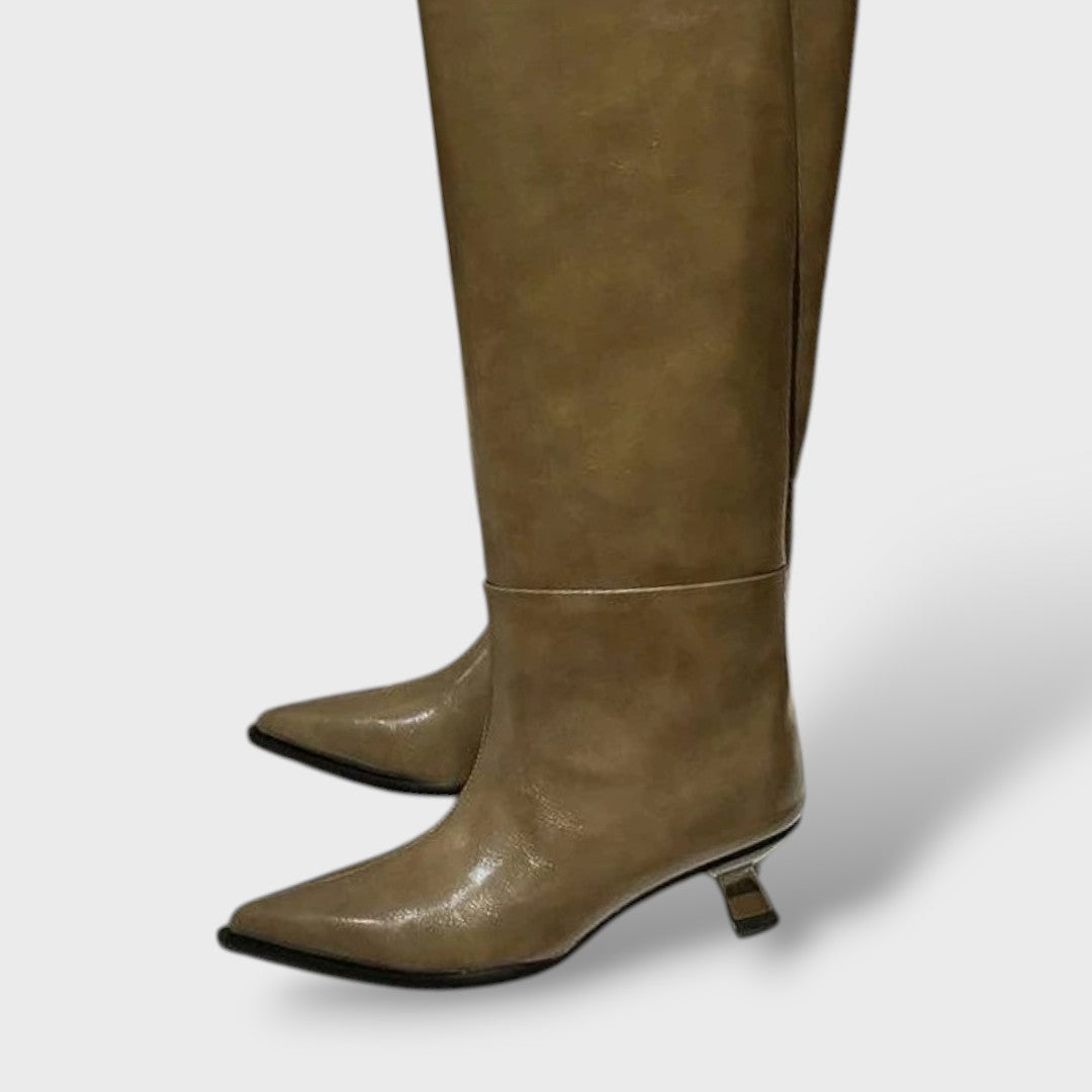 Cristina | Botas altas de piel con tacón bajo